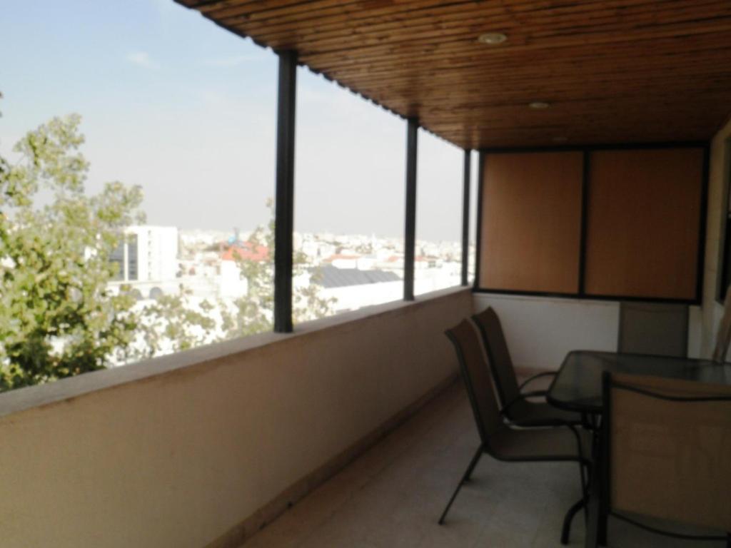 Granada Suites Hotel Амман Экстерьер фото